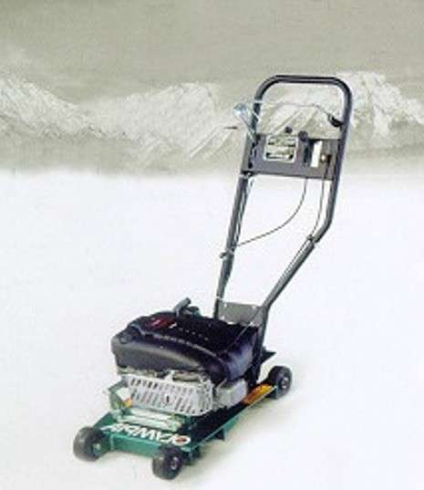 Ледоподрезная машинка для ледовых полей в Москве фото 4