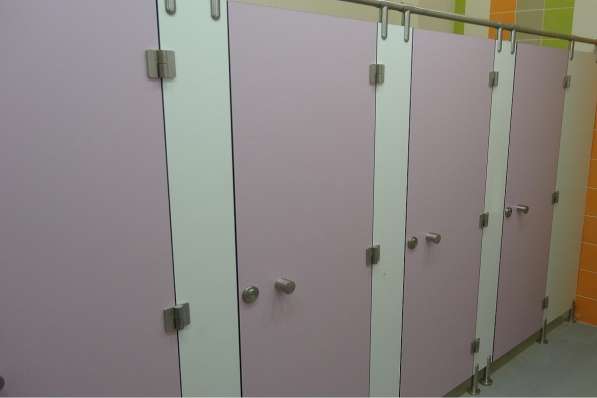Сантехнические перегородки санузлов и туалетов, фурнитура в Москве фото 5