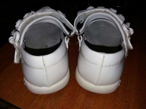 Туфли белые в фото 6