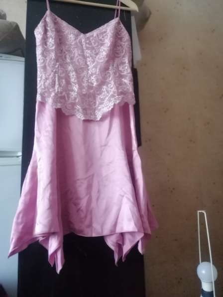 Нарядное платье розовое с ассиметричным низом