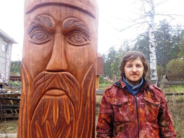 Фигура Бога из дерева в Челябинске фото 5