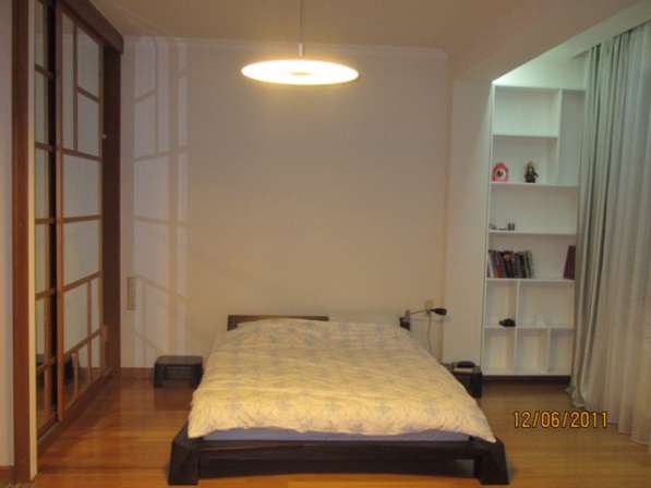 Продается 2-комнатная квартира в сентреТбилиси с мебелбю в 