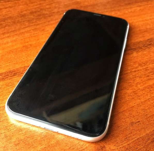 IPhone XR 64 gb white в Санкт-Петербурге фото 5