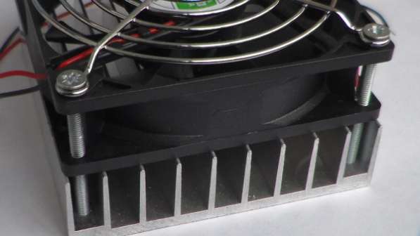 Радиатор с вентилятором 92х92х25мм для РЭА в Перми фото 3