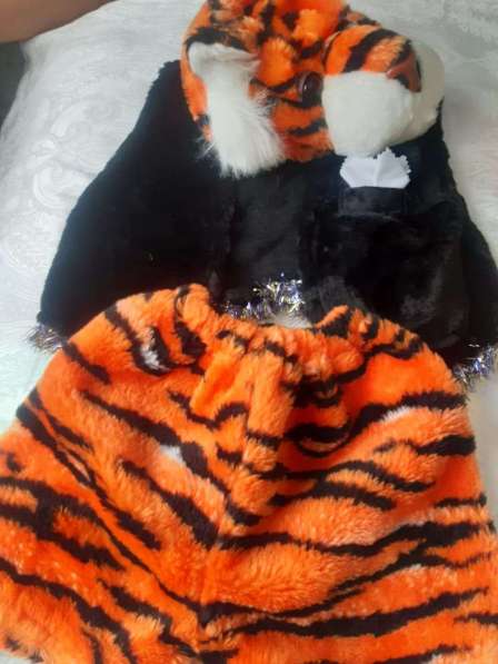 Костюм тигрёнка на мальчика 2-3годика. Торг уместен