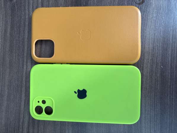 Чехлы на айфон 11