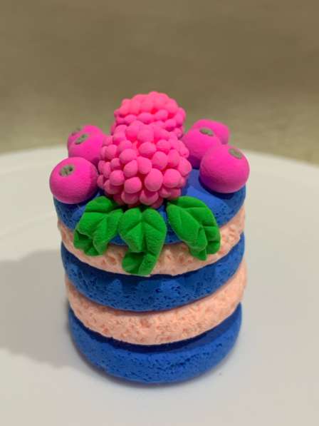 Пирожное из воздушного пластилина Покрытое лаком в Казани фото 11