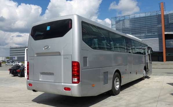 Туристический автобус Hyundai Universe Space Luxury в Челябинске фото 5