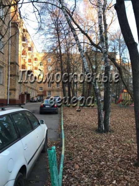 Продам трехкомнатную квартиру в Москва.Жилая площадь 77,90 кв.м.Этаж 2.Дом кирпичный.