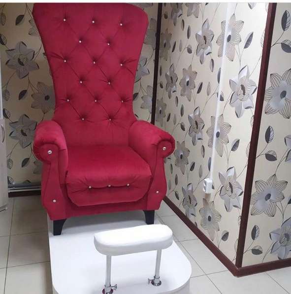 Кресло для педикюра в Москве