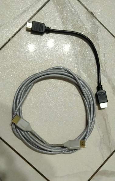HDMI кабель. Разных размеров в 