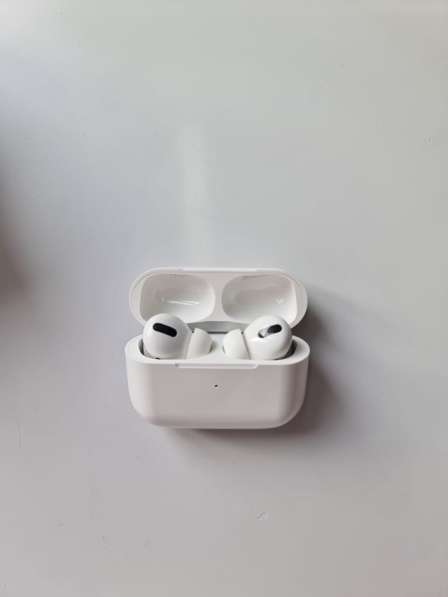 Наушник AirPods Pro в Москве