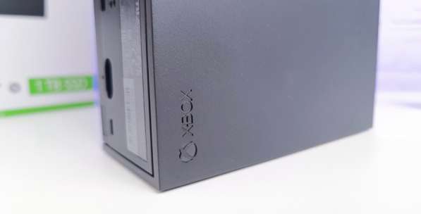 Xbox Series S в фото 3