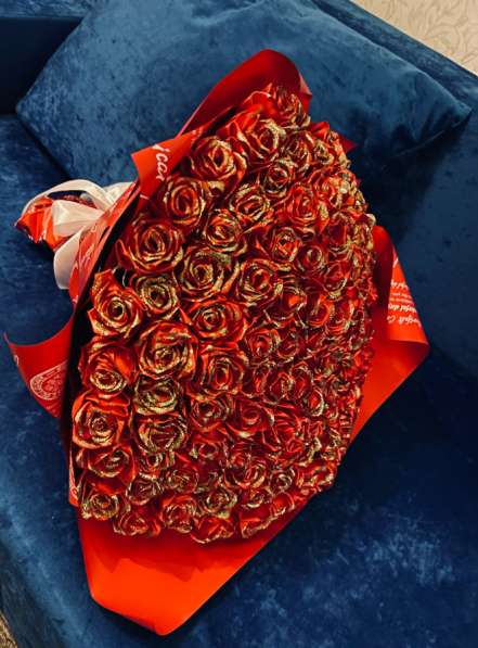 Букеты, розы из атласных лент, цветы в Санкт-Петербурге