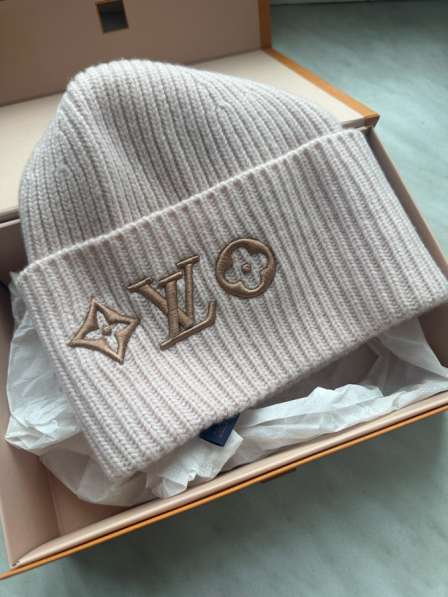 Шапка Louis Vuitton
