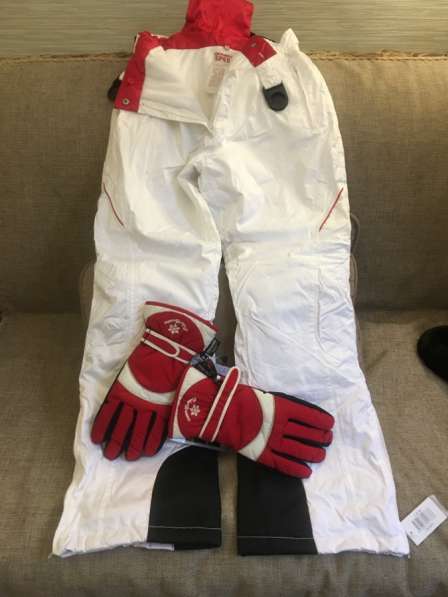 Горнолыжный костюм женский в Москве