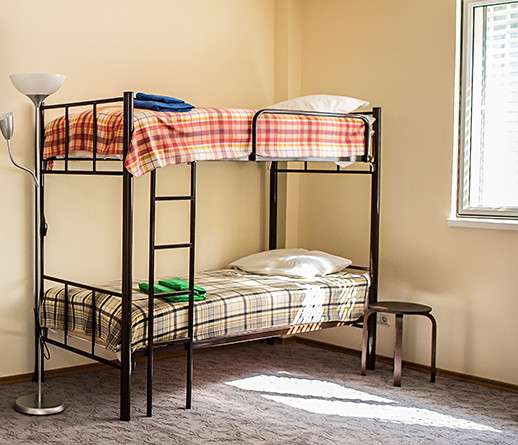 Кровати односпальные, двухъярусные для хостелов и гостиниц