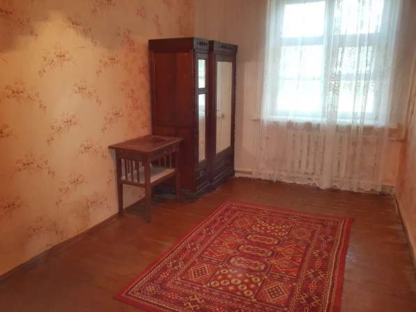 Продам 2х-комнатную квартиру от собственника 300 тыс. руб в фото 4
