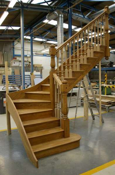 Изготовление лестниц в Ваш дом на заказ в Нижнем Новгороде фото 4