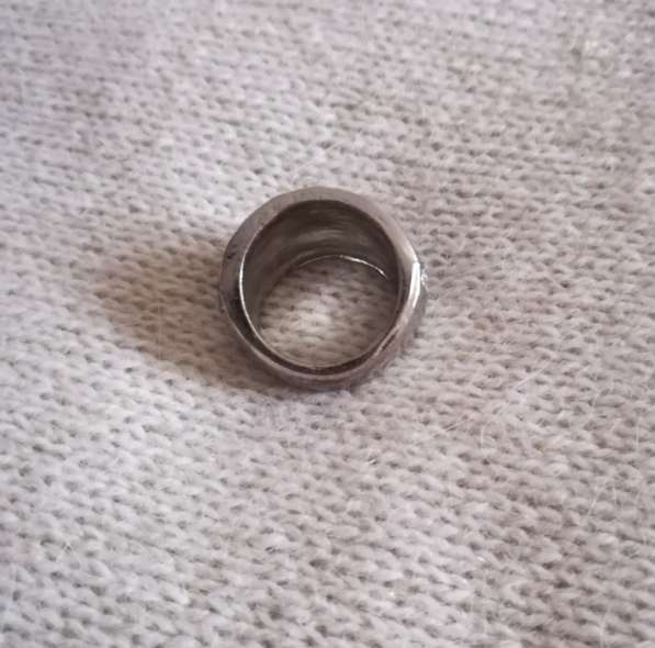 Кольцо-перстень женское в Новосибирске