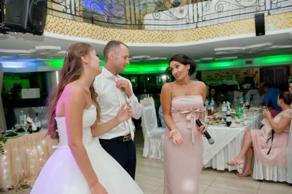 Ведущая. Тамада на свадьбу в фото 33