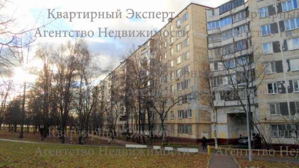 Продам двухкомнатную квартиру в Москве. Этаж 6. Дом панельный. Есть балкон.