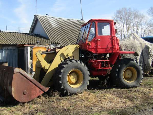 Погрузчик на базе трактора Т-150 1993г/