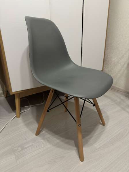 Продам срочно стол и стул в Москве