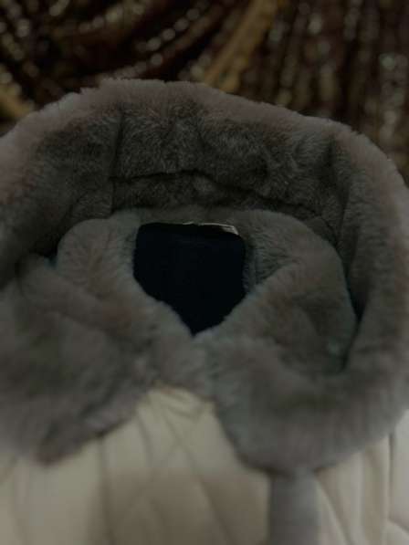 Продам пуховик в фото 3