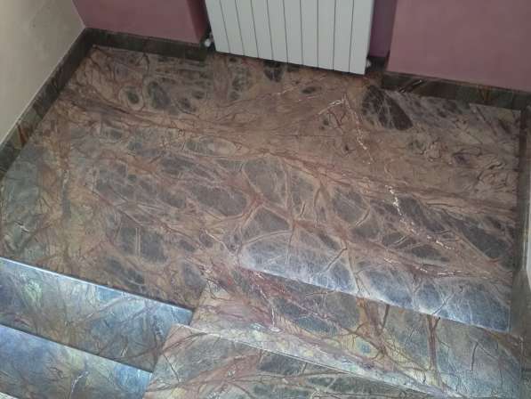 Лестницы из натурального камня мрамора и гранита в Москве фото 17