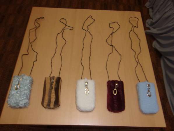 Новые сумочки на шею, меховые для сотовых телефонов в Омске фото 3