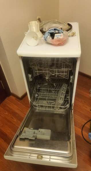 Продам посудомоечную машину(с комплектующими) в фото 3