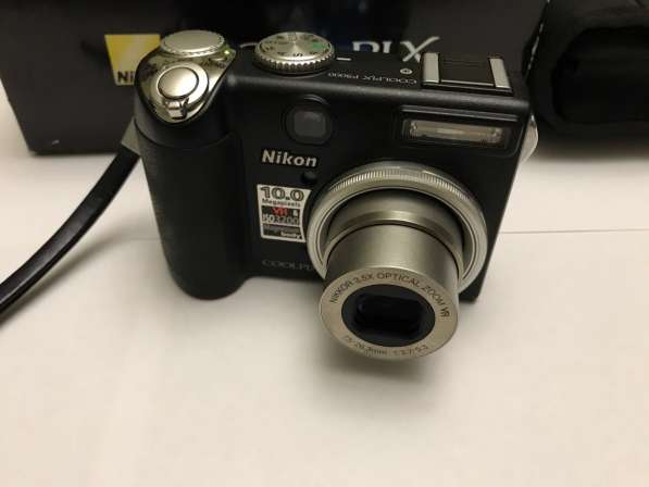 Фотоаппарат Nikon Cooloix P5000