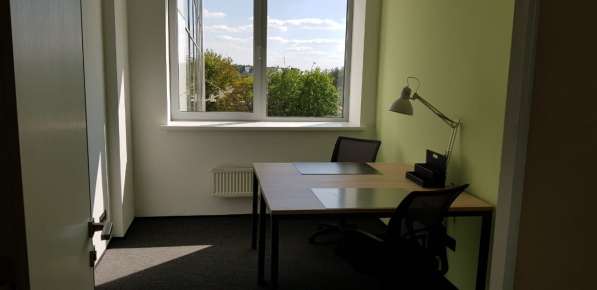 Сдается офис с окном стандартный на 2 рабочих места на 4 в Москве фото 3