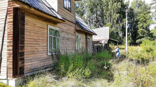 Добротный крепкий дом на участке 1 гектар рядом с озером в Пскове фото 9