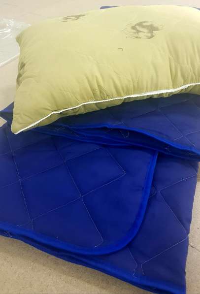 Продам подушки и одеяла для строителей