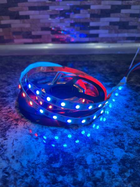 Addressable led strip ws2811 60led ip33 with controller в фото 3
