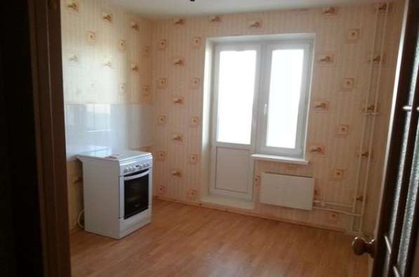 Продам четырехкомнатную квартиру в Краснодар.Жилая площадь 78 кв.м.Этаж 4.