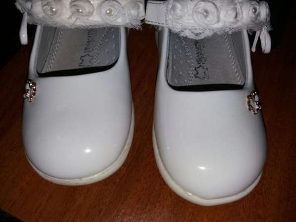 Туфли белые в фото 3