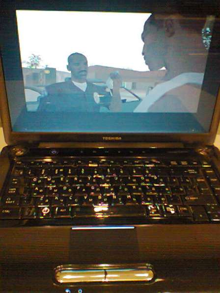 Toshiba Satellite A300-1G3 рабочий ноутбук в Москве фото 9