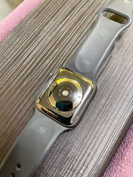 Умные часы Apple Watch Series 5, 44mm, серый космос в Мытищи