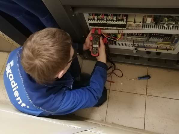 Ремонт промышленных чиллеров от авторизованного сервиса в Москве фото 3