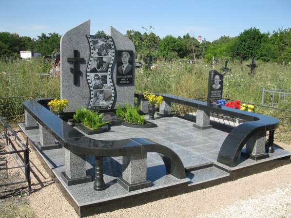 Памятник из гранита. Симферополь. Крым в Симферополе фото 10