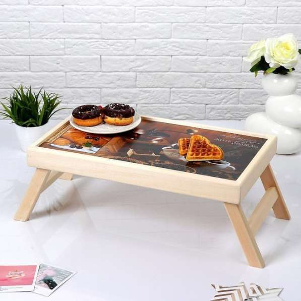 Столик складной деревянный для завтрака Доброе утро круасан в фото 3
