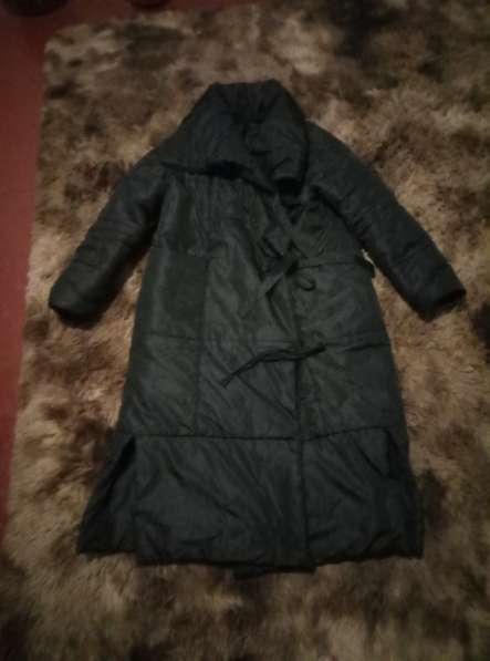 Пальто женское 52 размера, теплое и легкое, черного цвета в фото 4