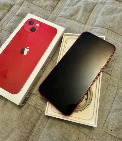 Продам Айфон 13 на 128 гб