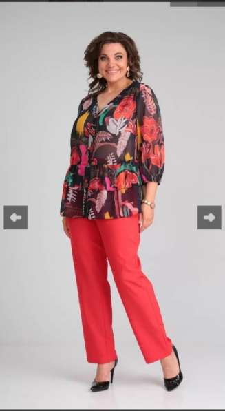 Продам костюм и платье