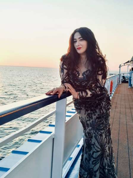 Вечернее платье для сцены в Москве