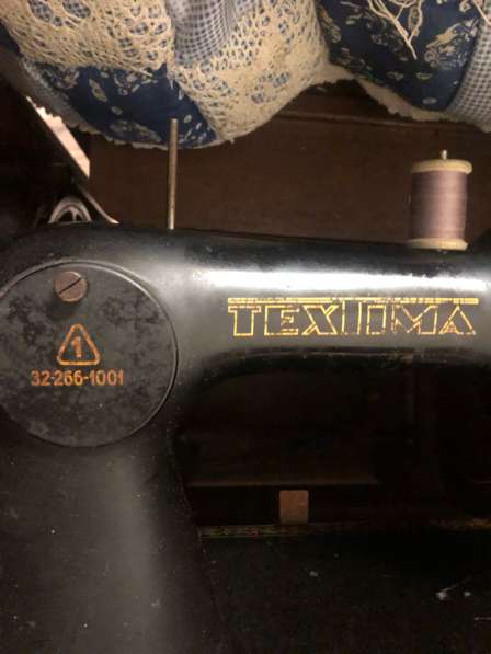 Продается ножная швейная машинка