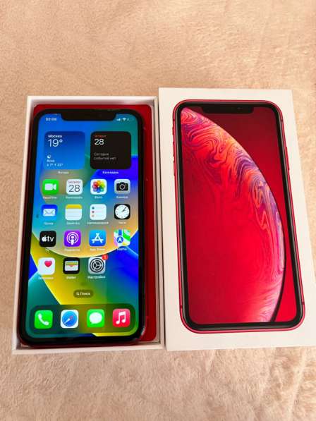 IPhone XR RED 128GB в Москве